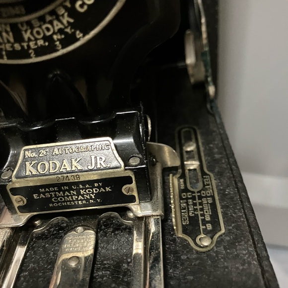 Kodak Junior No. 2c Autographic Black Classic Folding Film Camera - Picture 10 of 16
